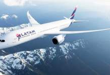 Latam suspendió sus vuelos hasta el 30 de abril