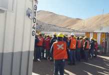 Mineros piden ayuda: "Barrick no quiere dejarnos bajar, nos amenazan con echarnos"