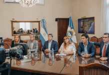 Fernández analizó el problema del coronavirus y Uñac participó por videoconferencia