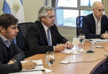Fernández analizó con gobernadores la flexibilización de la cuarentena