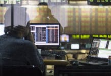 Las acciones suben hasta 7% y los bonos, hasta 5% tras conocerse oferta a bonistas