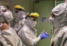 Italia: murieron 426 personas en un día, el número más bajo en tres semanas