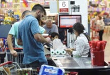 Una familia tipo necesitó más de $1.400.000 en marzo para no quedar bajo la línea de pobreza
