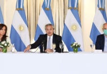 Junto a Cristina y 18 gobernadores, Fernández cantó el "default" a los bonistas