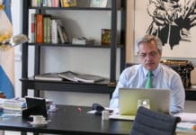 El presidente publicó una carta a un mes del inicio de la cuarentena