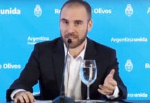 El Gobierno argentino presentó formalmente la oferta de deuda a los bonistas