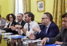 Cafiero dijo que la ayuda para Pymes y monotributistas "se agranda"