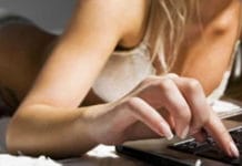 Recomiendan el sexo virtual y evitar encuentros con personas con las que no se convive