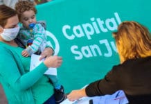 En un operativo especial, este martes Capital vacuna a embarazadas y niños