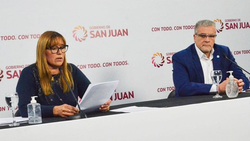 Alejandra-Venerando-01