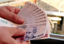 La Organización Mundial de la Salud pidió lavarse las manos después de tocar dinero