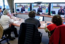 Previo a los anuncios, el presidente habló con los gobernadores de provincias con contagios