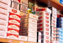 Video: desesperación en San Juan por conseguir cigarrillos a 1.000 pesos el paquete