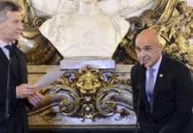 La AFI denunció a Macri y Arribas por venta irregular de armas en el organismo