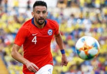Mauricio Isla: "Me gustaría jugar en Boca"