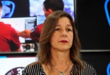 La Ministra Frederic le dijo a Berni que "hay que salir un poco de la queja"