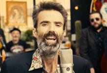 Falleció el cantante Pau Donés, líder de la banda Jarabe de Palo