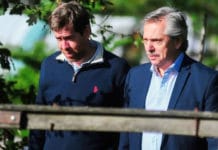 El vocero del presidente, Juan Pablo Biondi, le pidió a Macri que haga silencio y le dijo inútil