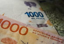 El Banco Central subió la tasa mínima para los plazos fijos en pesos