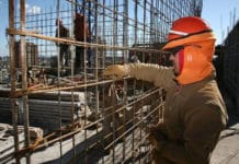 En abril hubo 360.000 trabajadores registrados menos que hace un año