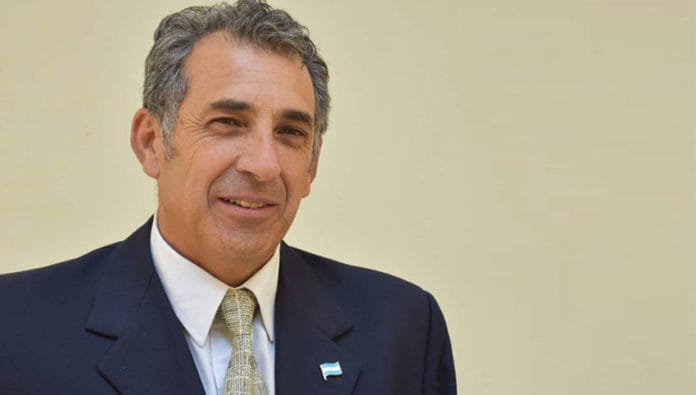 Jorge-Armendariz-01