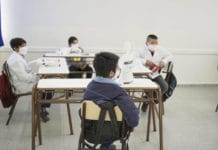 Docentes, porteros y alumnos contaron cómo fue la vuelta a clases