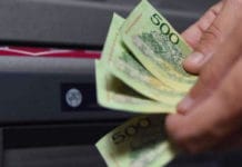 Los salarios registrados aumentaron 2,4% en diciembre y perdieron frente a la inflación