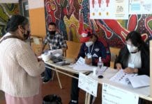 En paz y con cuidados sanitarios, miles de bolivianos votaron en Argentina