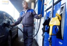 Petroleras se alinearon con YPF y mantendrán congelados los precios de combustibles
