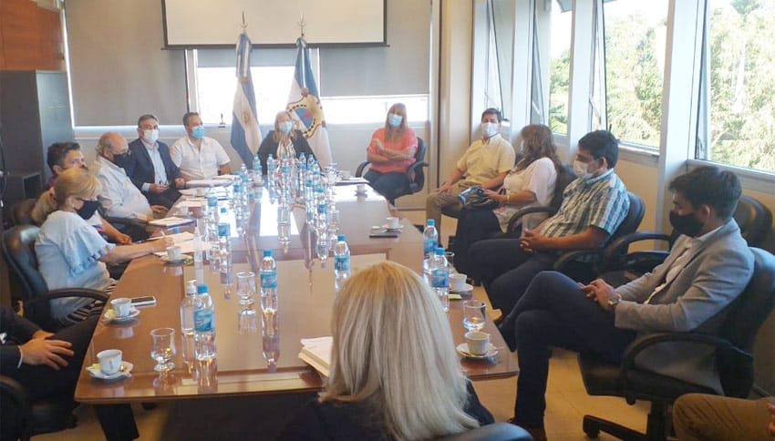 Paritarias-docentes-San-Juan-2021-03