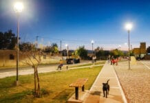 La Ciudad de San Juan avanza con la limpieza de plazas y espacios verdes del sector sur