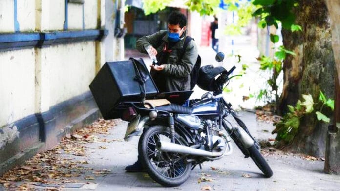moto-delivery