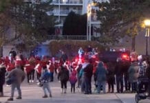 EEUU: 5 muertos y 40 heridos al ser atropellados en un desfile navideño por una camioneta