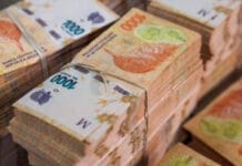 La emisión monetaria roza los $9.000.000 por minuto y acelera las proyecciones de inflación