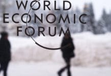 Para el Foro de Davos, en Argentina hay riesgo de "colapso del Estado"
