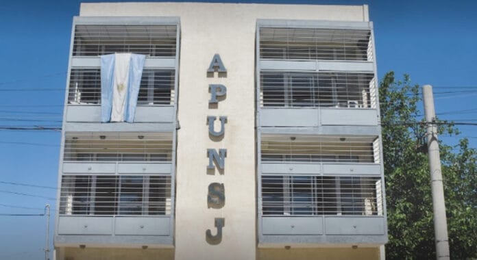 Apunsj-01