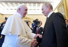 El Papa Francisco fue a la embajada rusa en el Vaticano para mediar tras la invasión a Ucrania