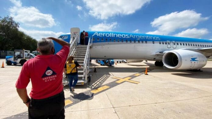 avión-aterriza-de-emergencia