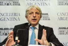 Investigan si exvicecanciller de Macri estaba alcoholizado cuando firmó acuerdo por Malvinas