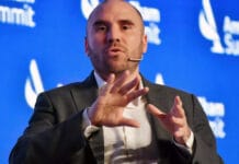 Guzmán descartó un default de la deuda en pesos