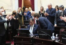 Esteban Bullrich: "Si los políticos nos insultamos, ¿cómo pretendemos vivir en una sociedad en paz?"