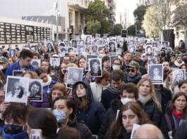 A 32 años del atentado, la AMIA recuerda a sus víctimas con la presencia del Presidente Milei