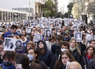 A 32 años del atentado, la AMIA recuerda a sus víctimas con la presencia del Presidente Milei