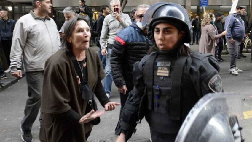 disturbios-en-Recoleta