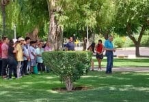 Gioja prepara corto publicitario camino a su fracaso final: cambió camperita roja por camisa azul furia