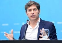 Kicillof: "Las urnas le dijeron basta al que reprime y le saca a los jubilados"