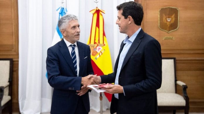 Wado-De-Pedro-y-Fernando-Grande-Marlaska