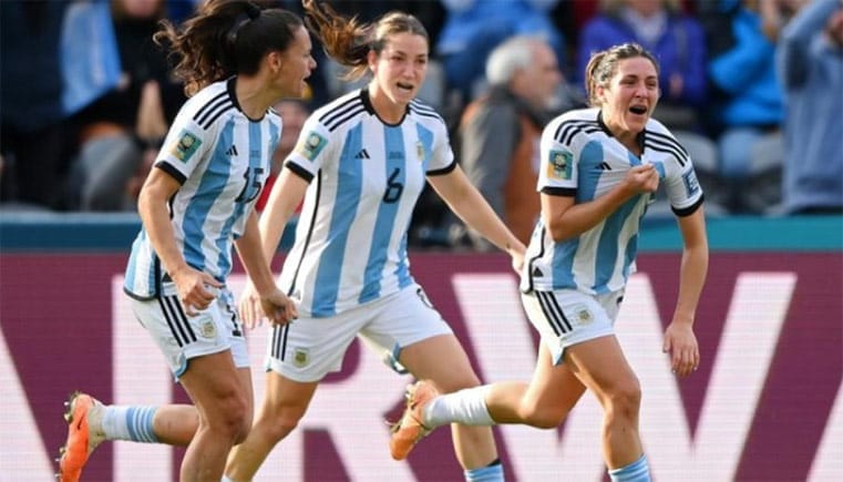 seleccion-femenina-de-futbol