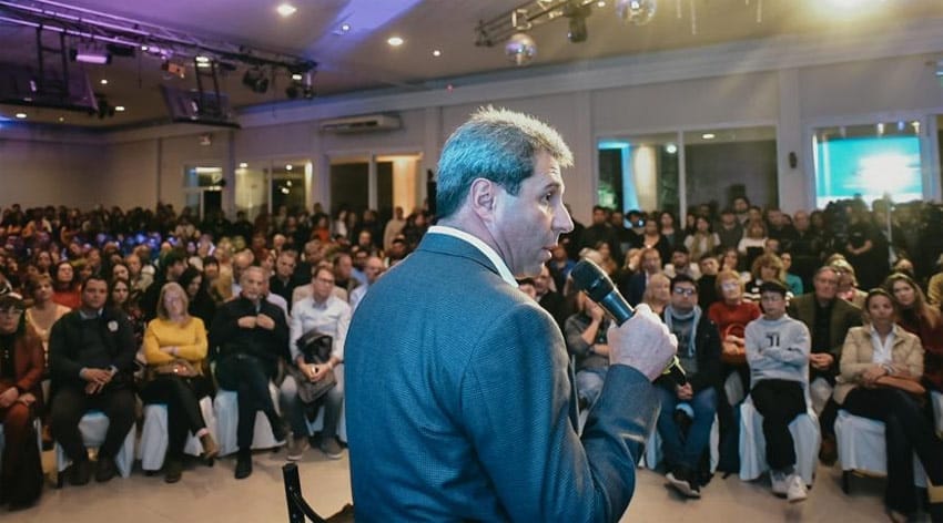 Sergio-Uñac-y-conversatorio