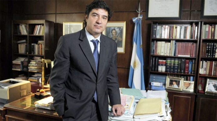 Alejandro-Slokar